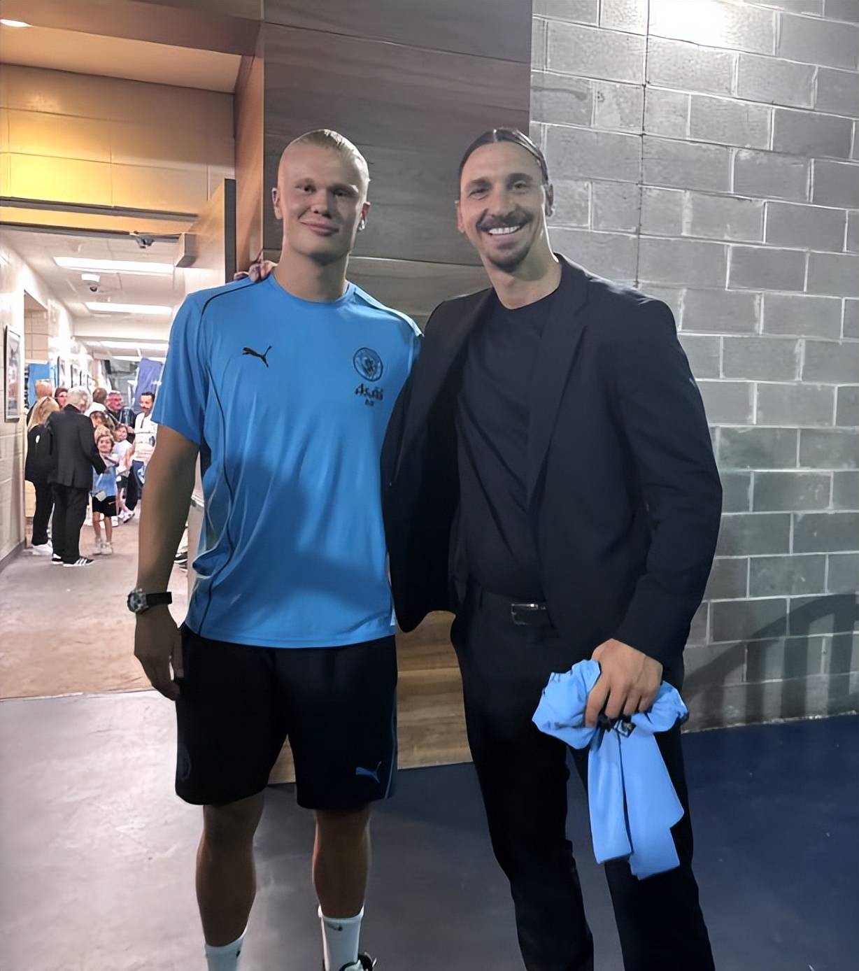 九游体育登录入口哈兰德新星持续失利表现突出，MAD前途光明！再创辉煌时刻(哈兰德近况)