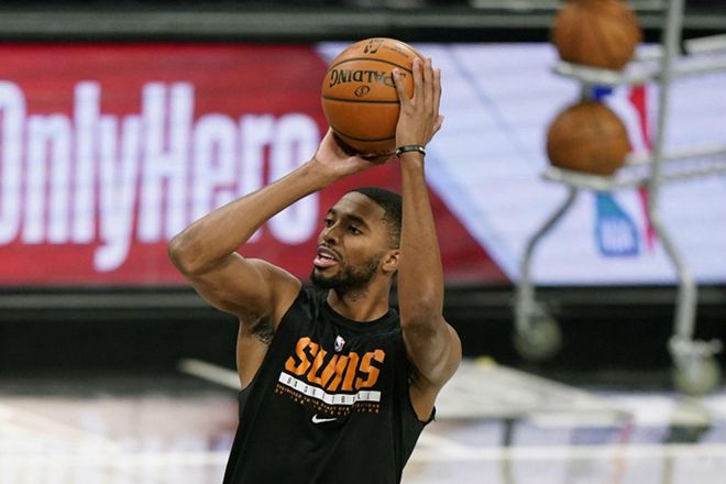 包含菲尼克斯太阳内部会议纪要流出——集结日战术微调，CBA常规赛使命明确，更衣室氛围转暖的词条