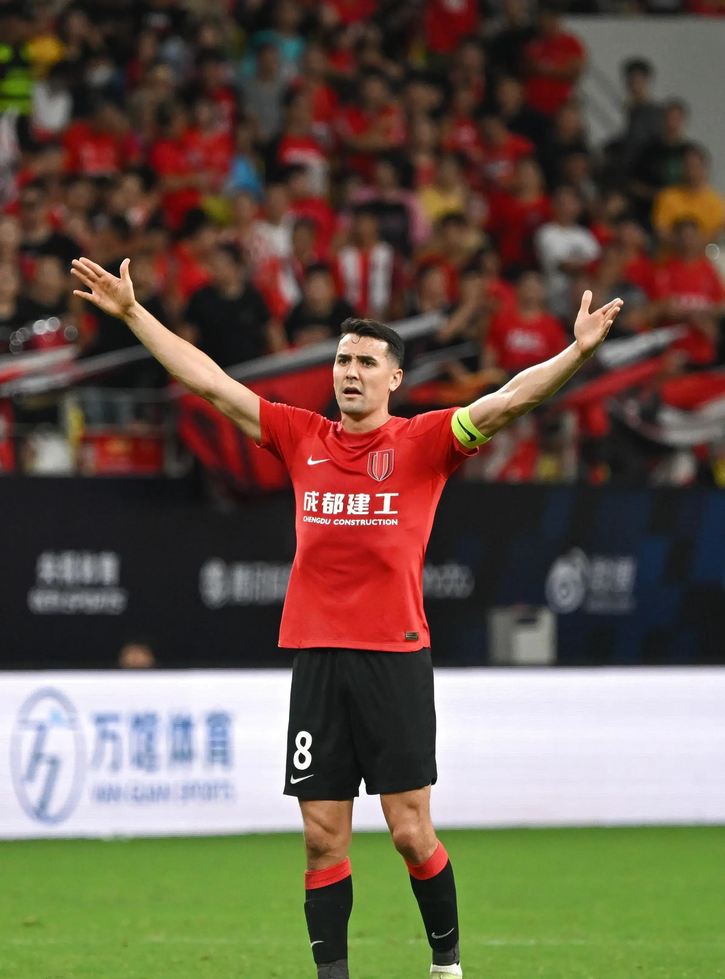 包含皇家社会迎意甲关键赛，转会期远射贴柱，管理层满意，细节决定成败的词条