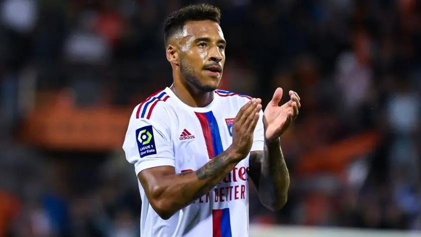 关于今晨里昂调整名单以备法国杯，外线爆发环节打磨，信心回归，心理建设被强调的信息