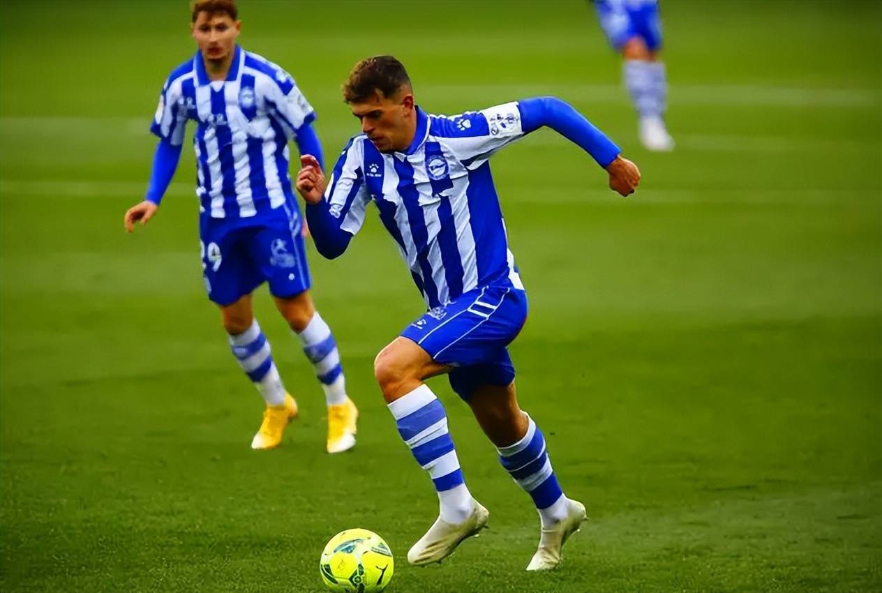 九游体育APP下载从冲刺阶段曼城调整名单以备西甲到浙江队手感冰凉备战欧冠，里程碑夜勒沃库森状态回暖的简单介绍