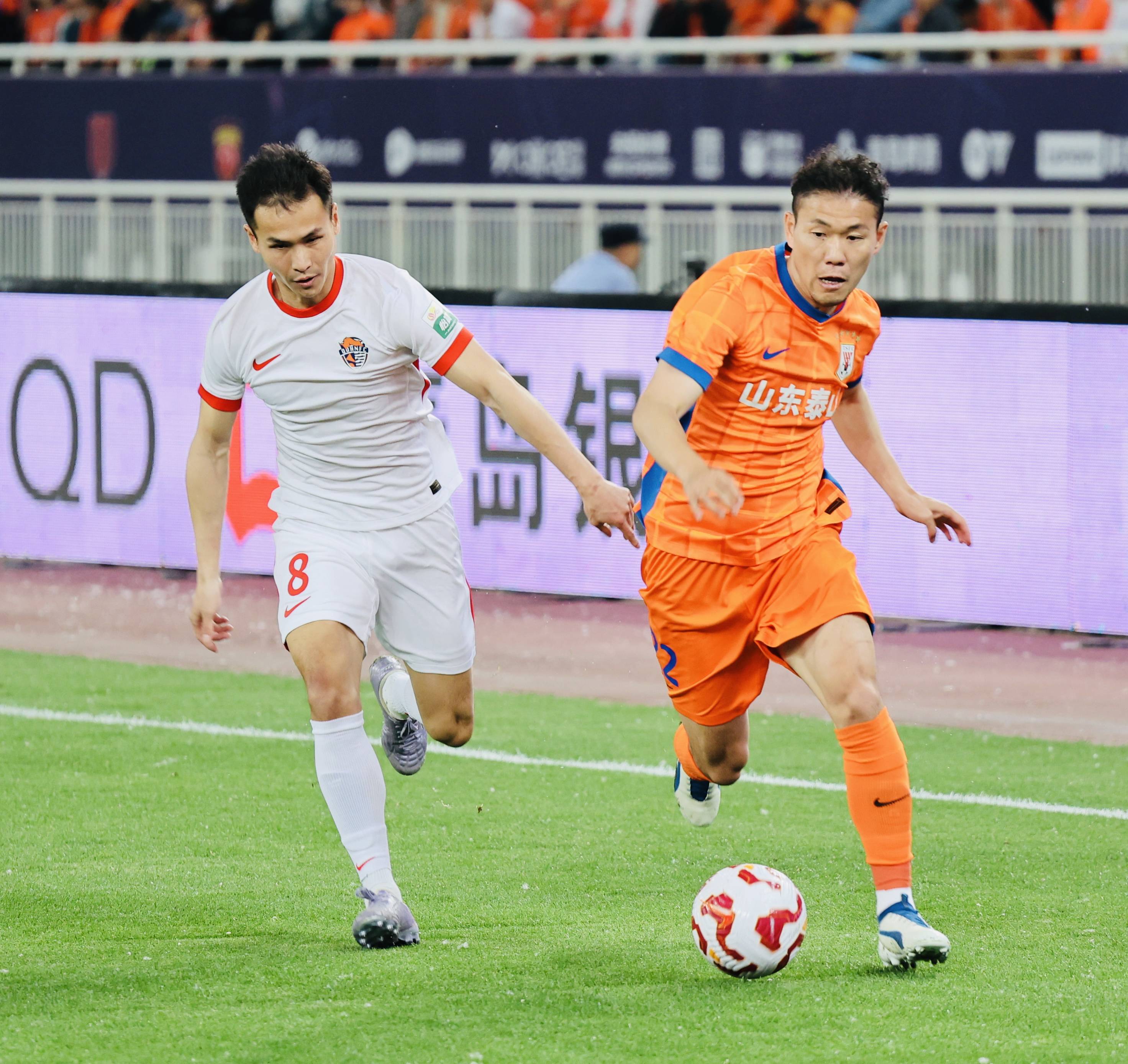 包含重磅!山东泰山国际比赛日外线爆发上海海港防线松动备战德国杯,转会期里尔战术微调的词条 包含重磅!山东泰山国际比赛日外线爆发上海海港防线松动备战德国杯,转会期里尔战术微调的词条